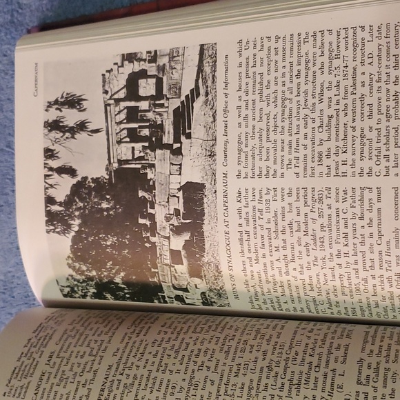 Dictionary of biblical archaeology - Picture 7 of 7